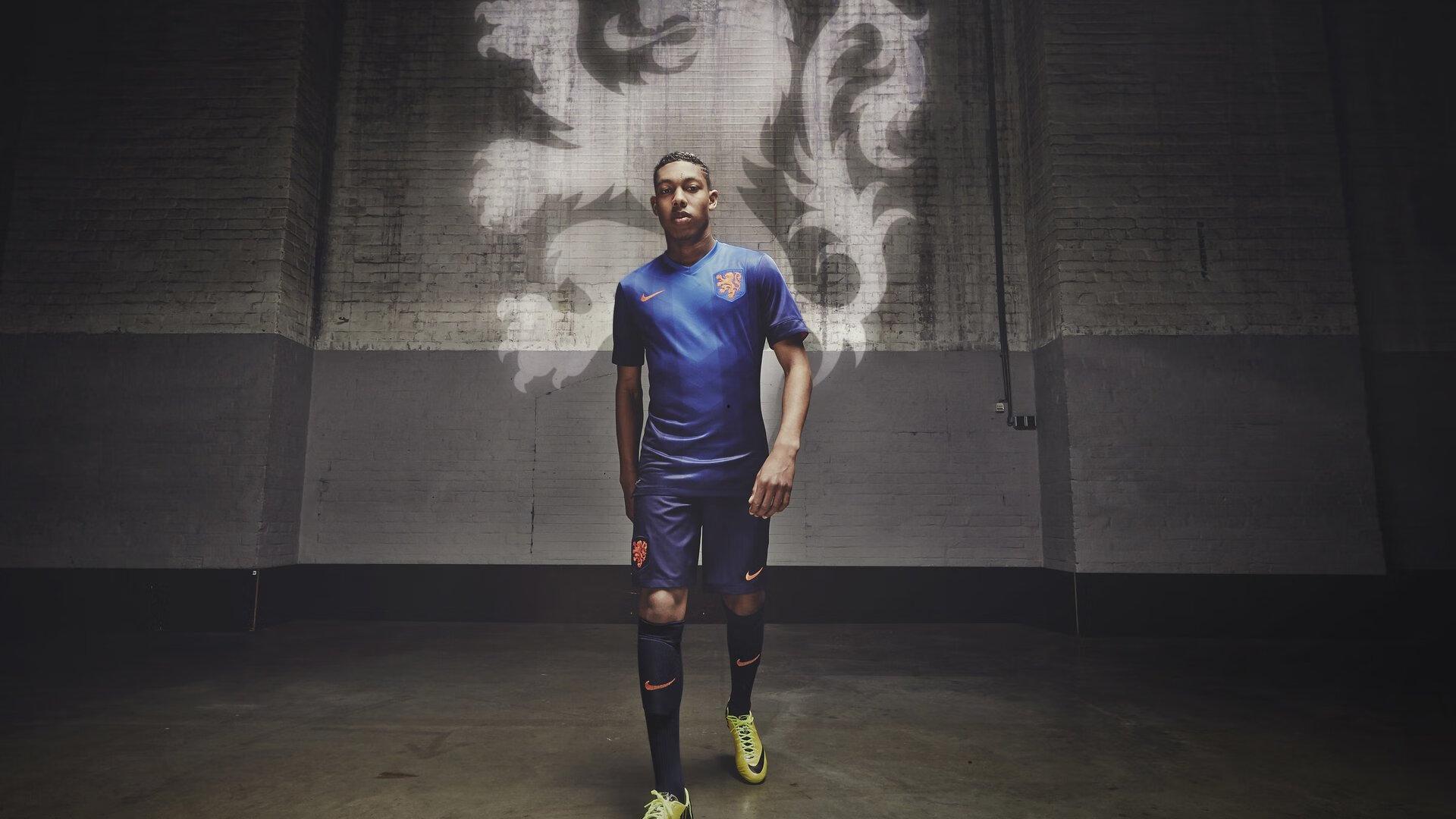 德甲激战，毛里斯闪击难换胜果 马塔诺维奇终场救主 奥格斯堡2-2逼平弗赖堡