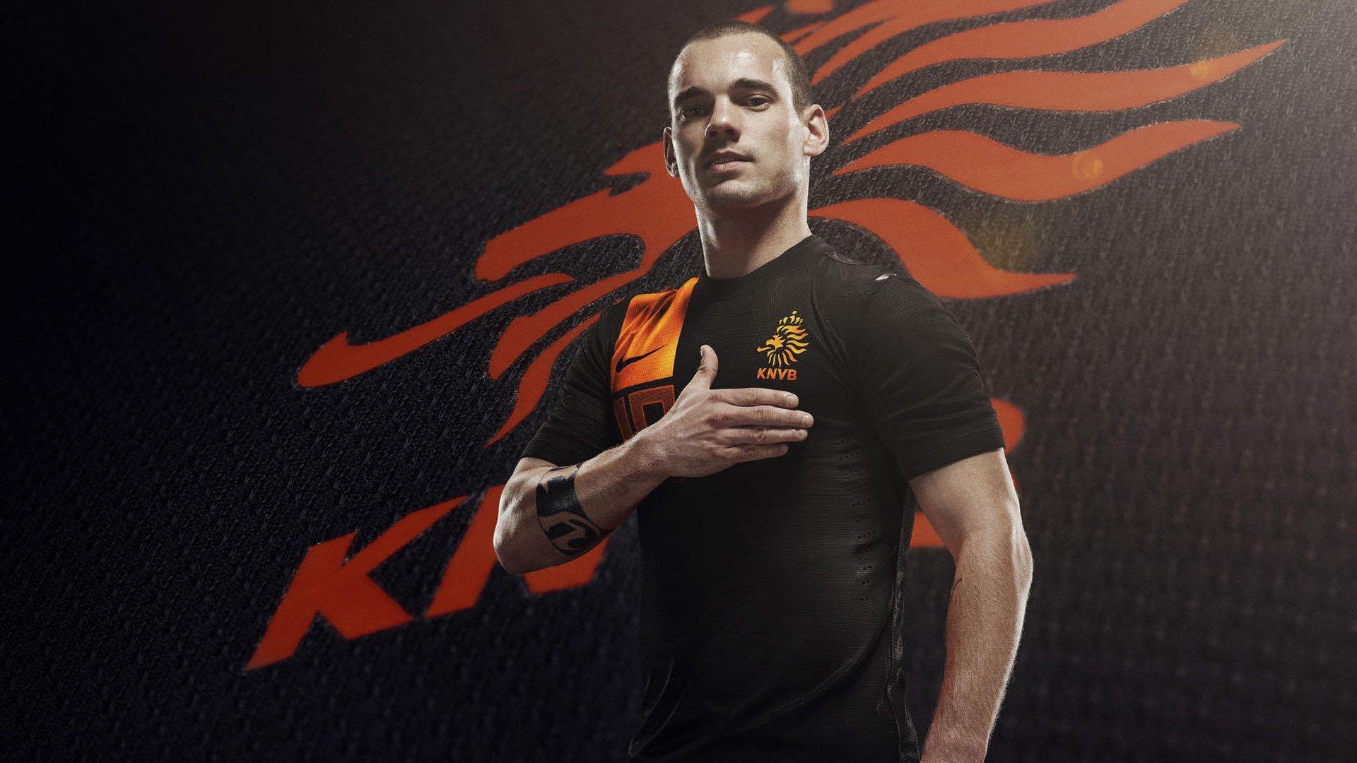 圣詹姆斯公园基石长驻！纽卡斯尔联与荷兰铁卫博特曼续下长约，锁定后防核心至2030年